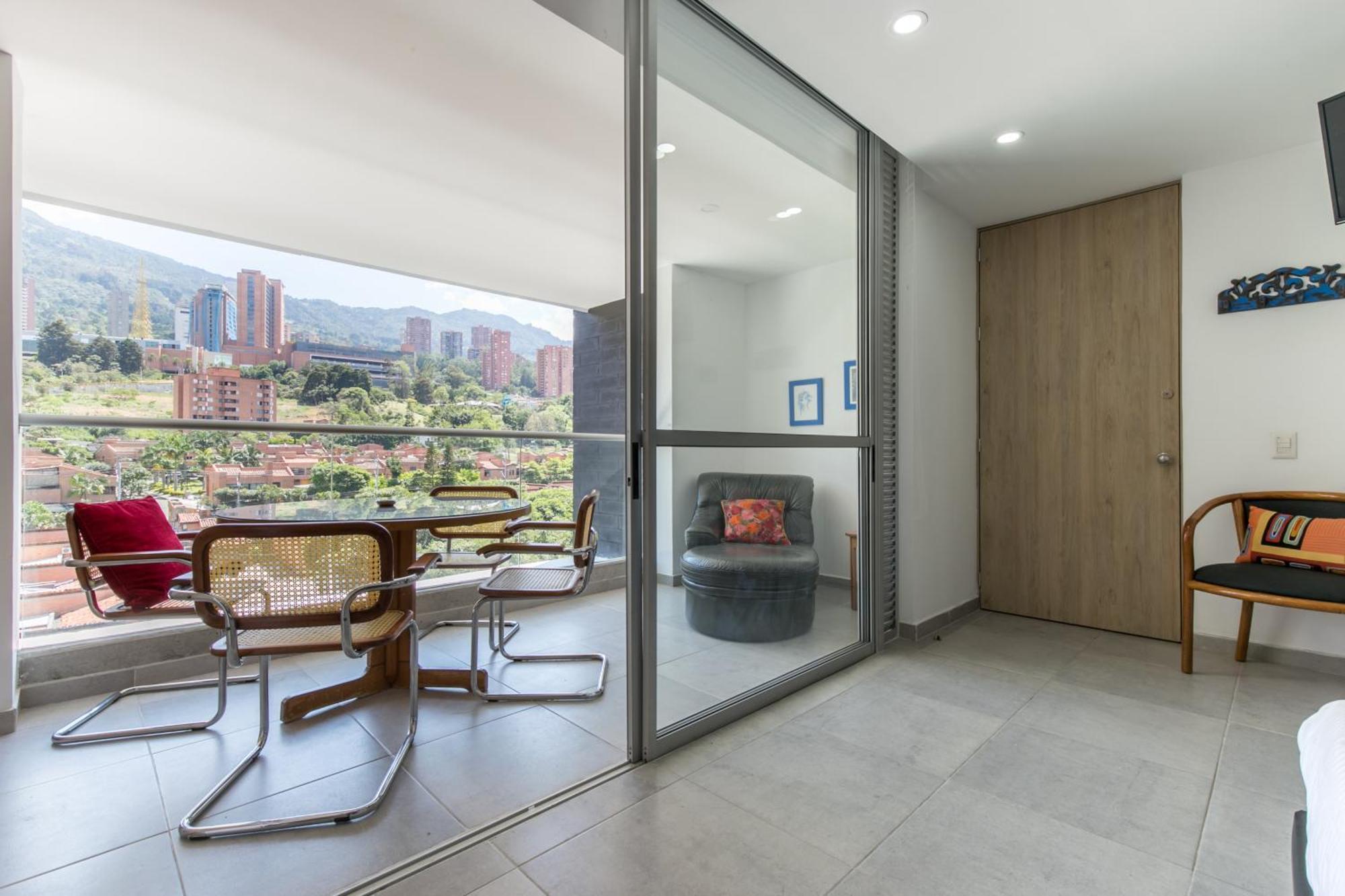 Apartamentos Borbon Suites Medellín Eksteriør billede