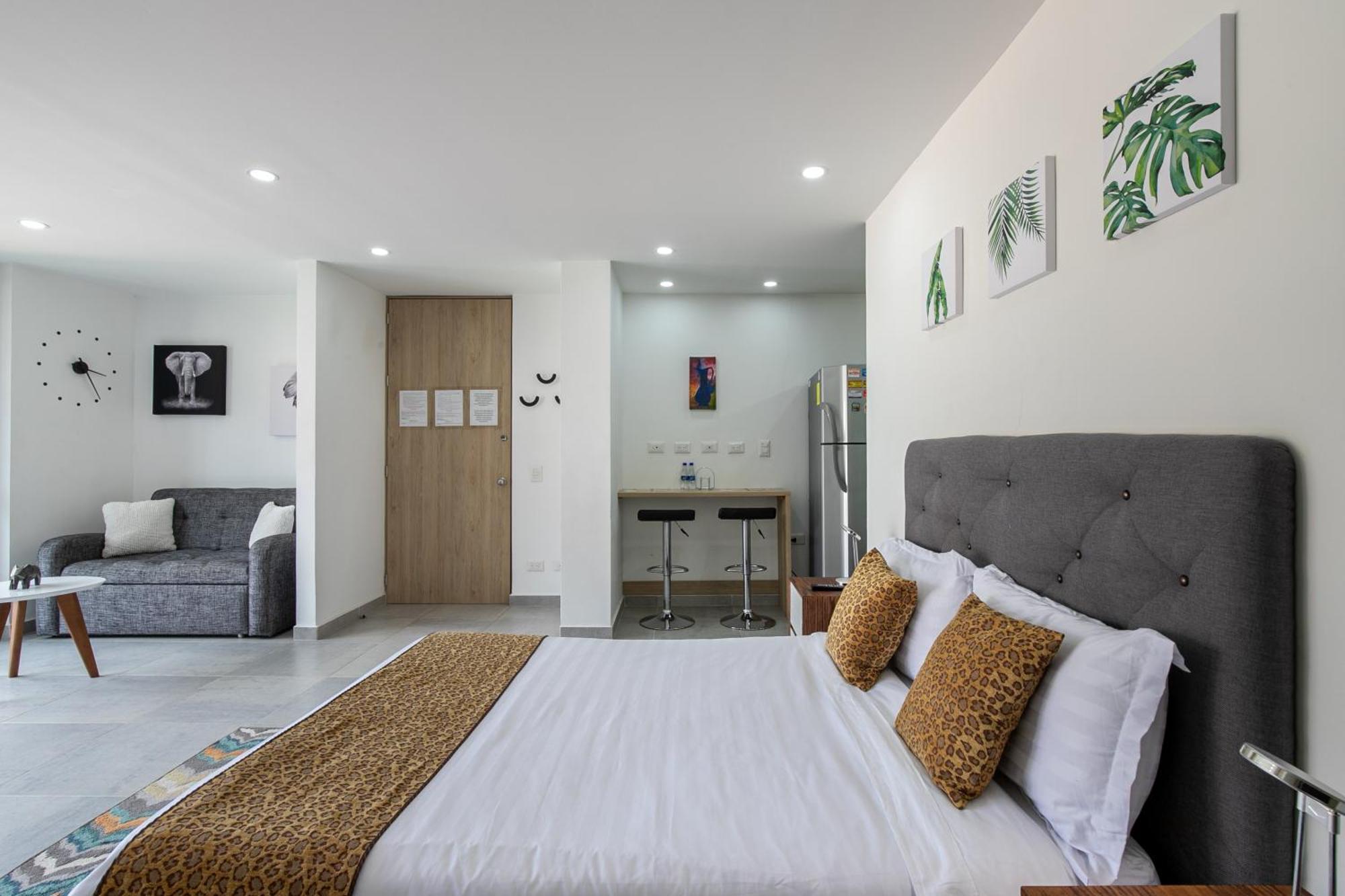Apartamentos Borbon Suites Medellín Eksteriør billede