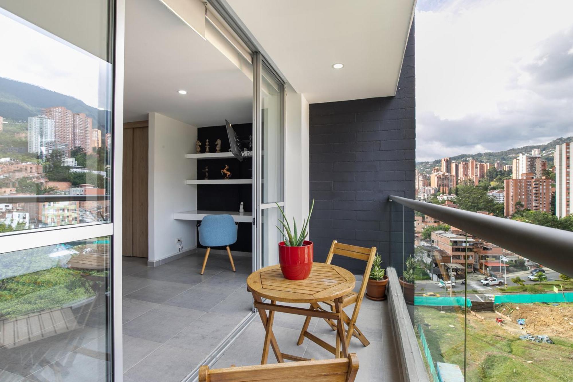 Apartamentos Borbon Suites Medellín Eksteriør billede