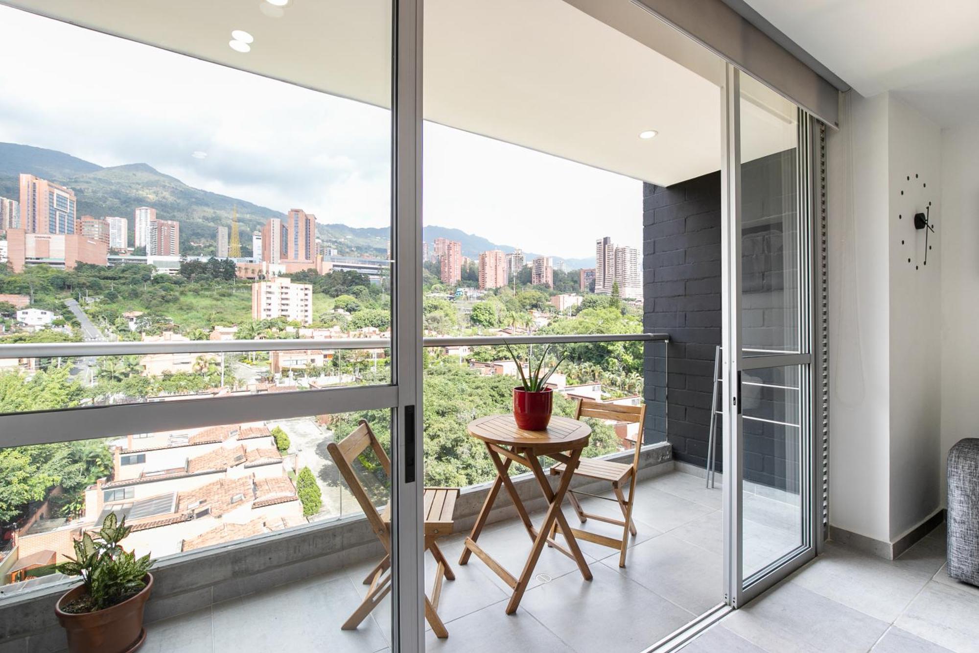 Apartamentos Borbon Suites Medellín Eksteriør billede