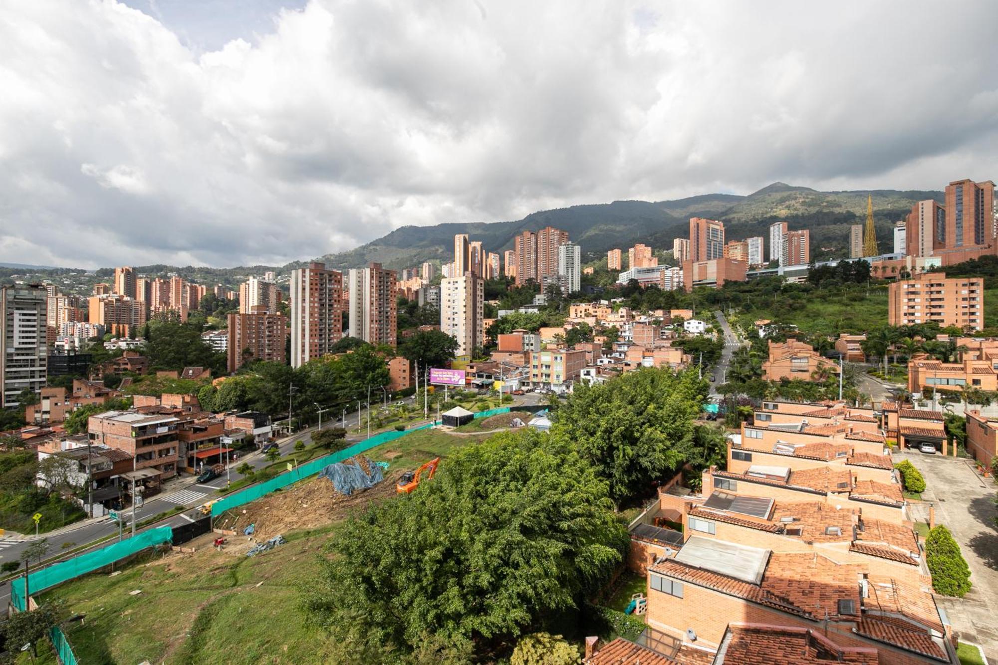 Apartamentos Borbon Suites Medellín Eksteriør billede