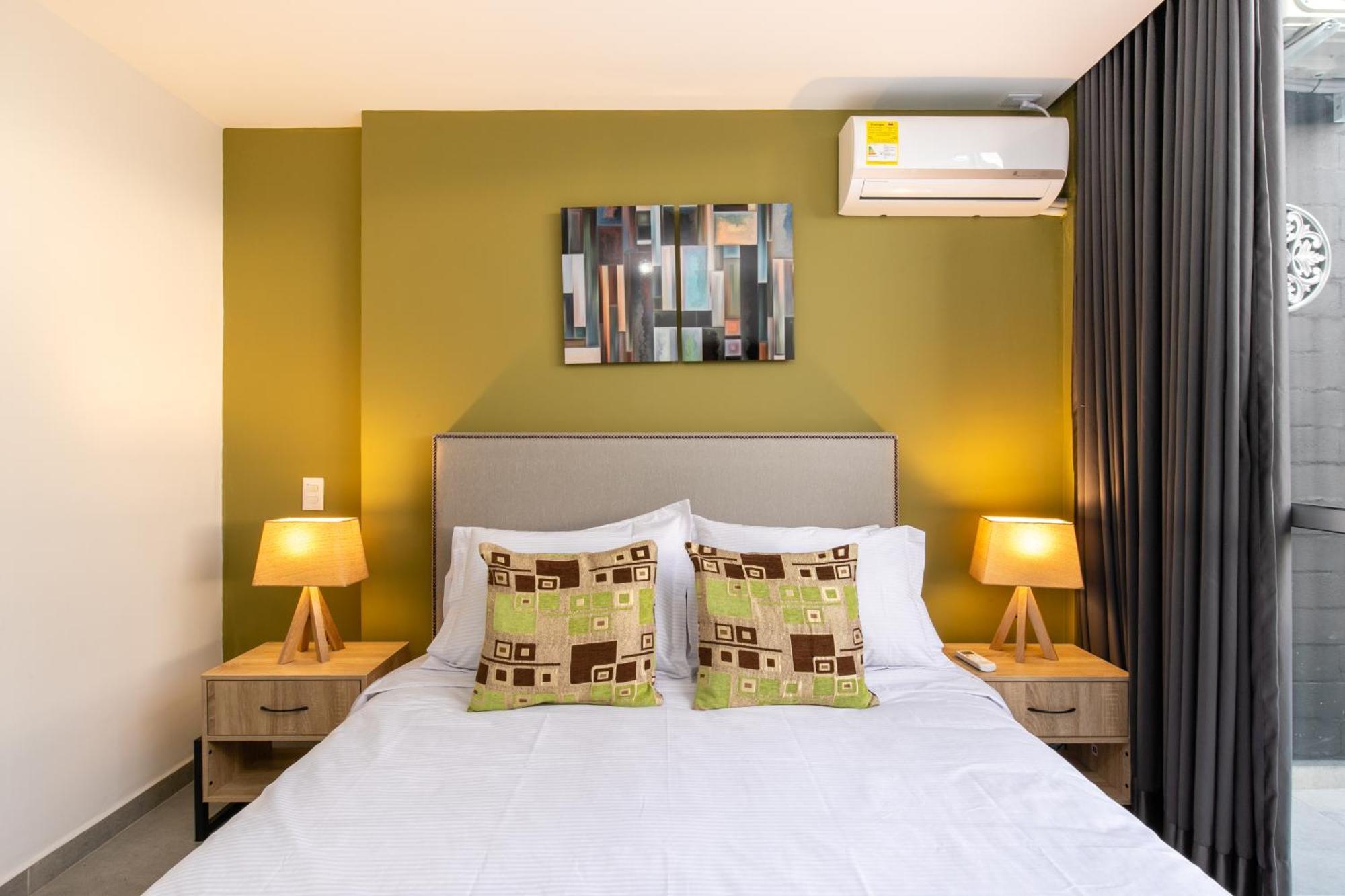 Apartamentos Borbon Suites Medellín Eksteriør billede